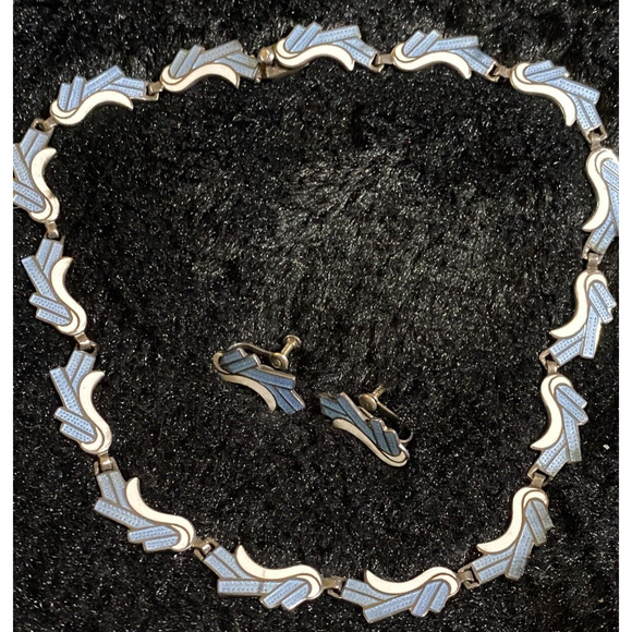 Vintage Margot De Taxco Silver Blue and White Enamel Necklace and Earring set - Picture 11 of 13
